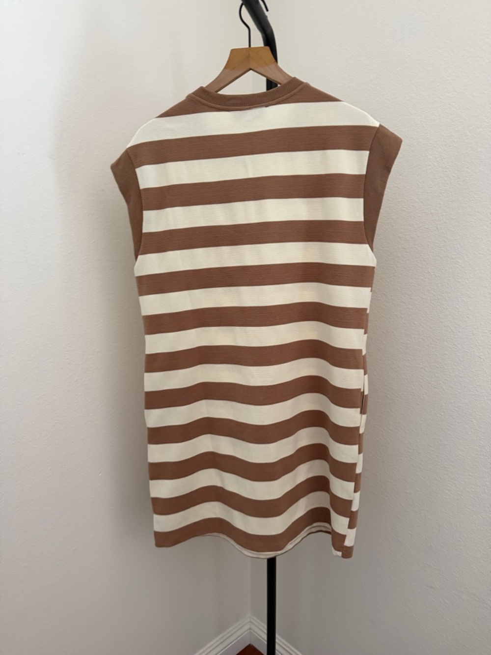 Ververt Casual Beige & Cream Striped Sleeveless Mini Dress - Picture 4 of 5